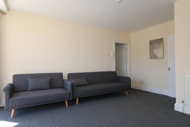 3 bed flat, Alexandra Road, Mutley plain, Plymouth, PL46BB - Image 3
